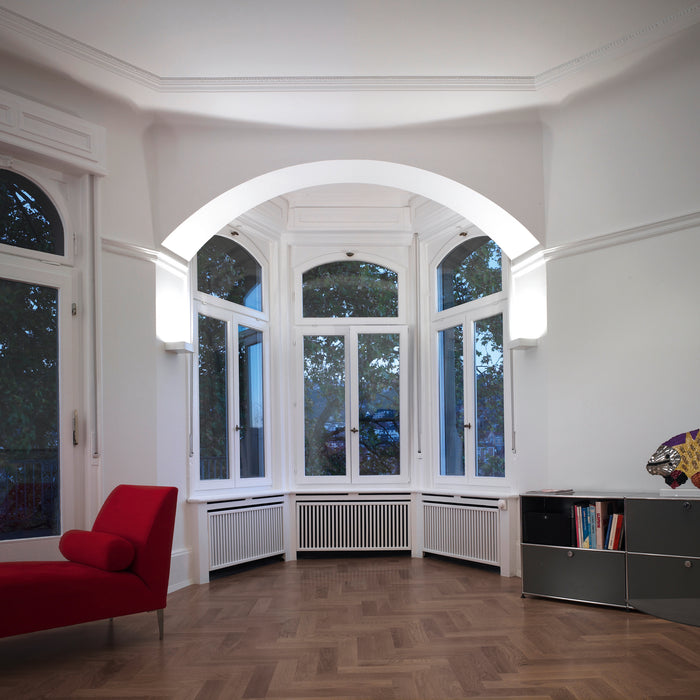 Brilliant Basic LED Wandleuchte – Weißes Glas, 750 Lumen, 10W, Dimmbar | Moderne Wohnraumbeleuchtung